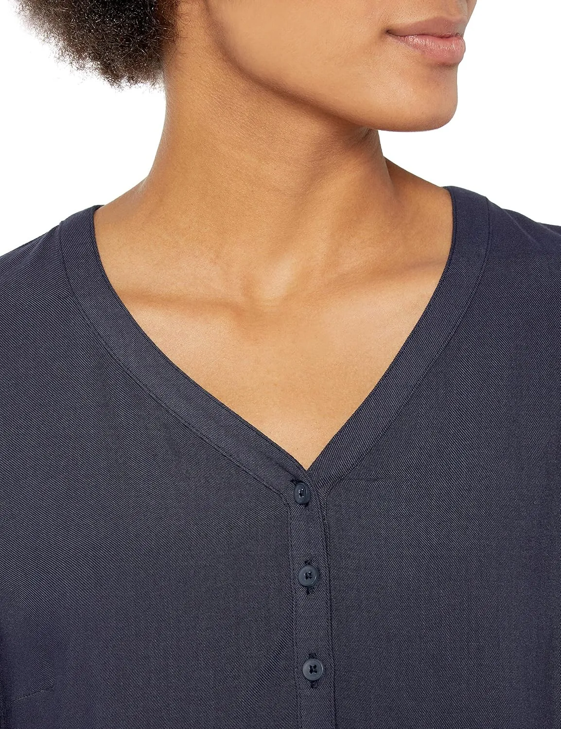 Amazon Essentials Women's 3/4 Sleeve Button Popover Shirt