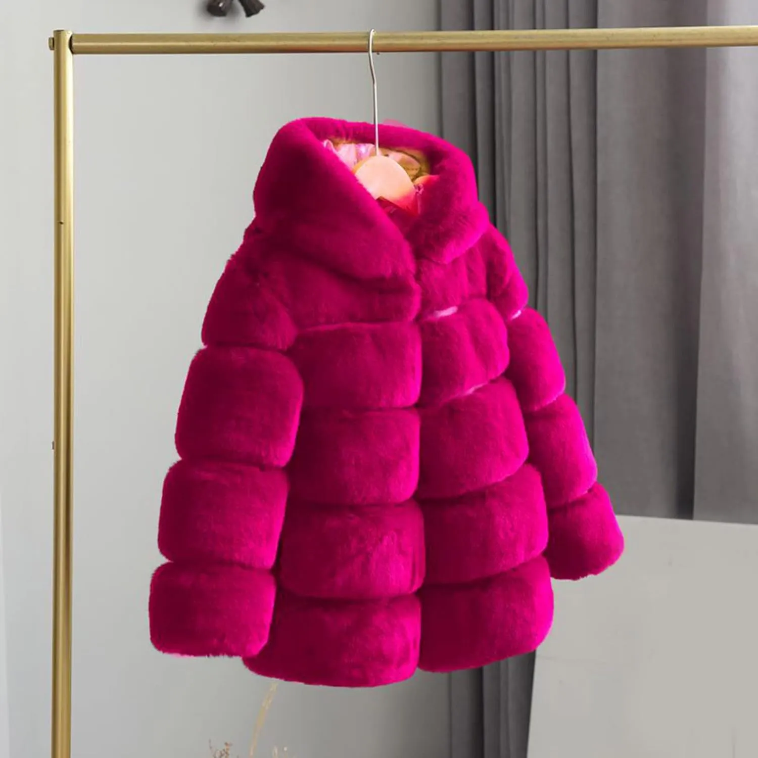 Girls Faux Fur Jacket Plush Sherpa Teddy Coat with Hood Toddler Winter Coats Warm Fuzzy Jackets Trendy Outerwear