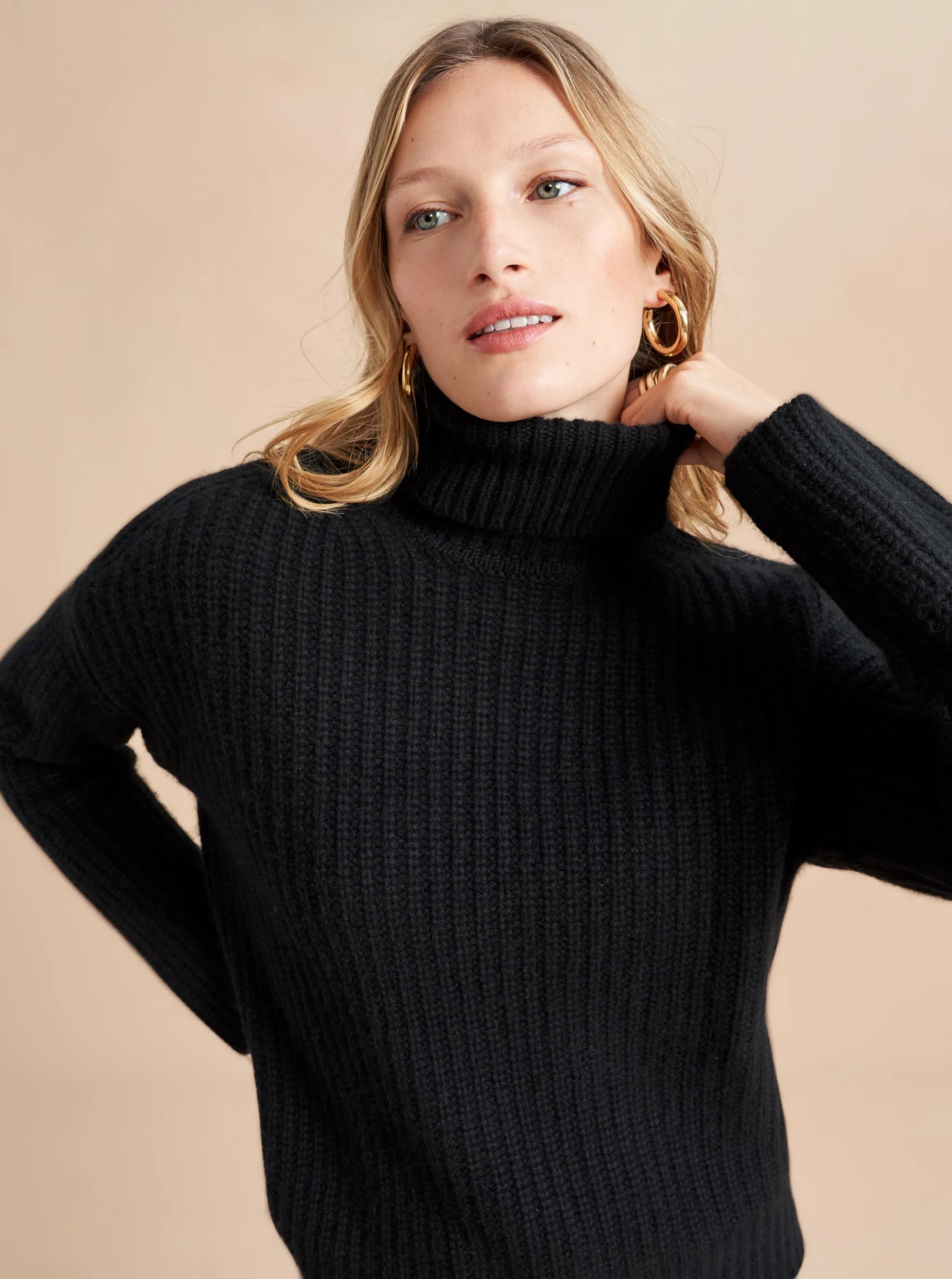 Toujours Turtleneck