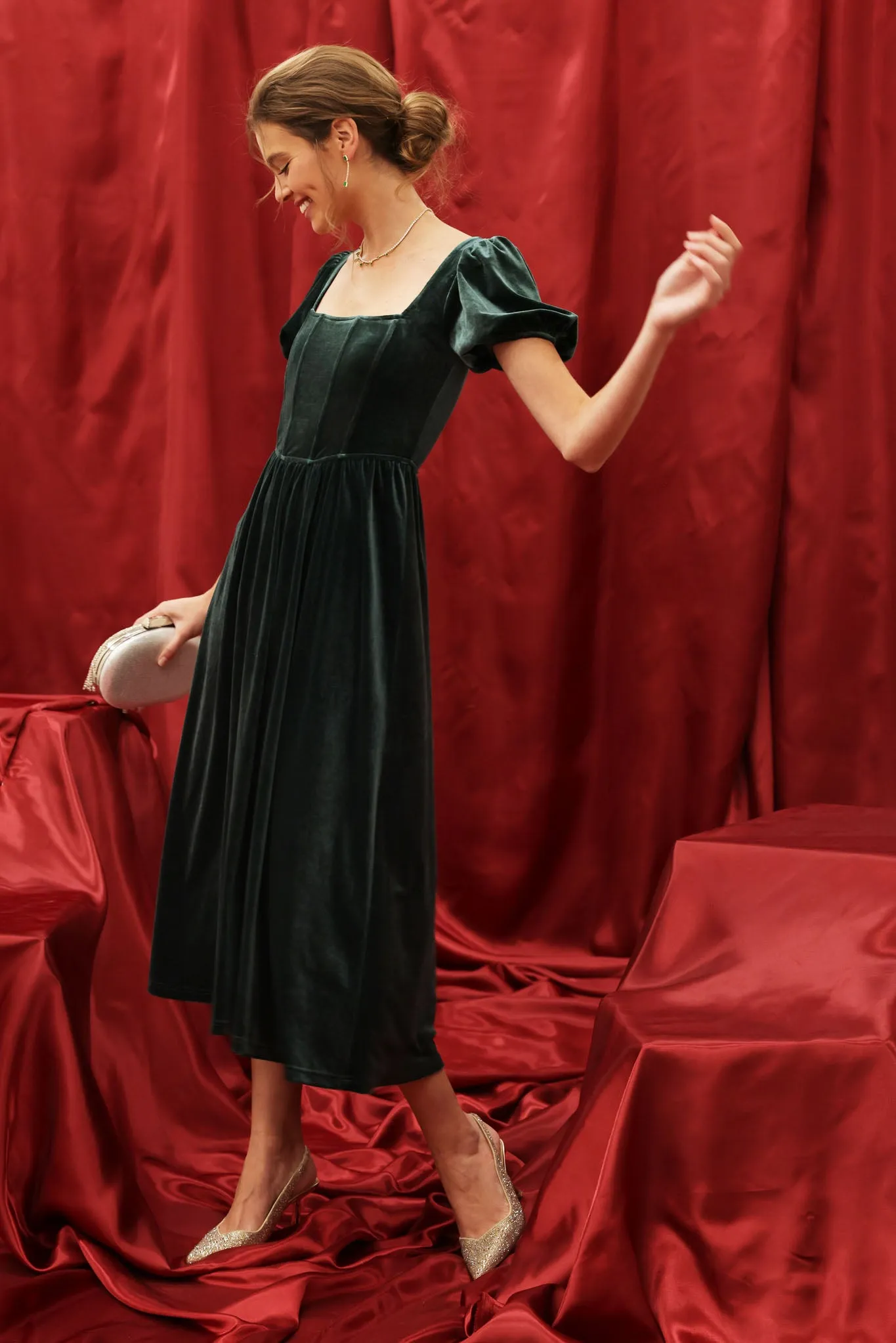 VELVET CORSET PUFF SLEEVE MIDI DRESS