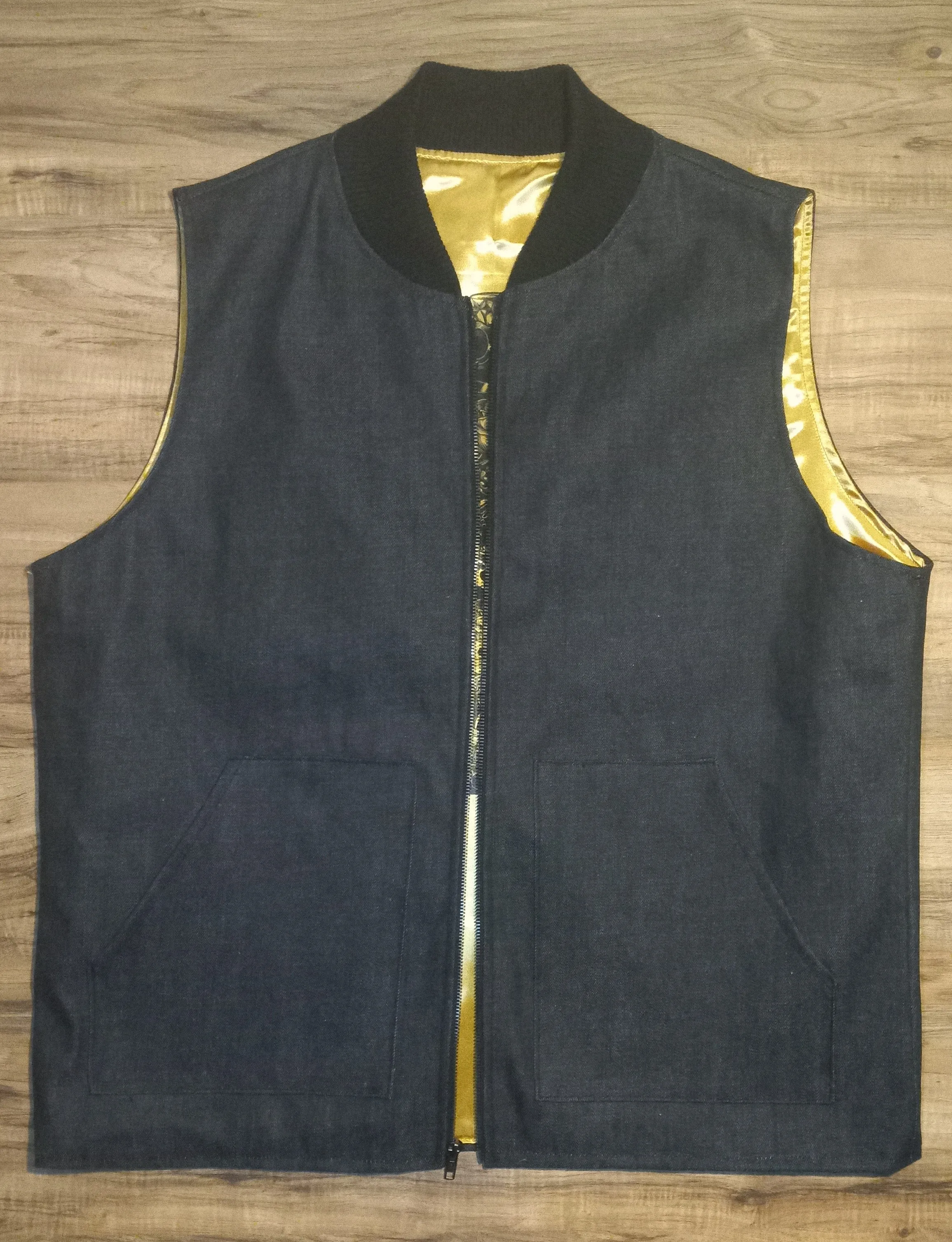 VEST- blk gold tattoo dollar